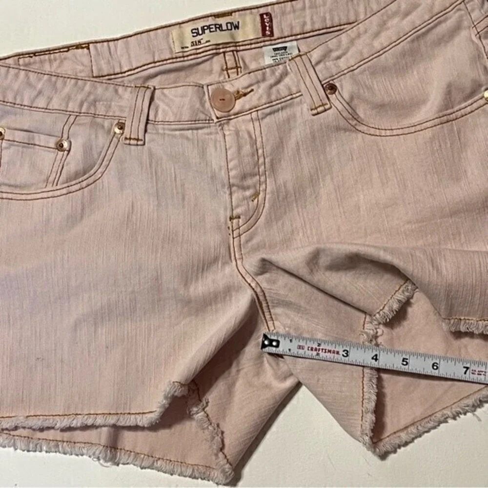 Levis Superlow 518 Womens Size 17 Pink Denim Shorts Low Rise Frayed Hem 36 Waist